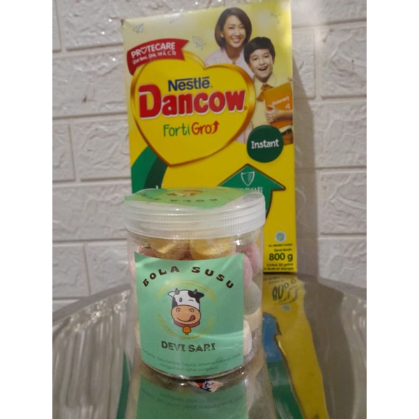 

Bola Susu Dancow Devi Sari / Milky Ball Dancow Devi sari