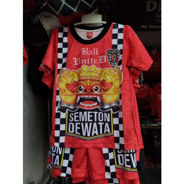 jersey bali united merah