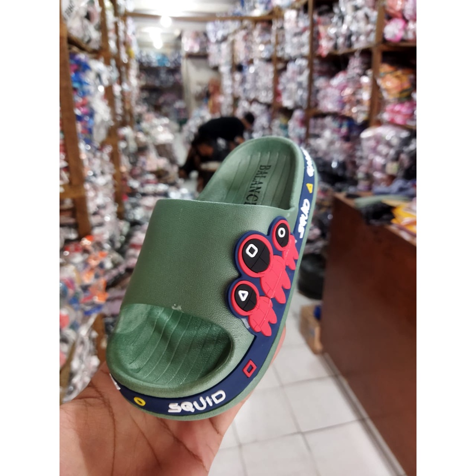 SANDAL SELOP ANAK KARAKTER SEQUID GAME BALANCE 2222-4 SIZE 24-35 SANDAL SELOP ANAK KARAKTER SQUID GAME