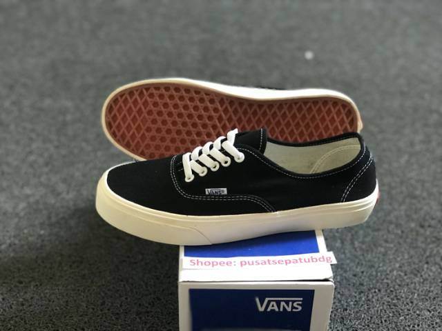 VANS OG AUTHENTIC VAULT BLACK WHITE MADE IN CHINA