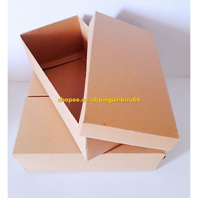 

KARDUS SEPATU . TEBAL & KUAT . B.KRAFT 350 gr . 27 x 12 x 9 cm