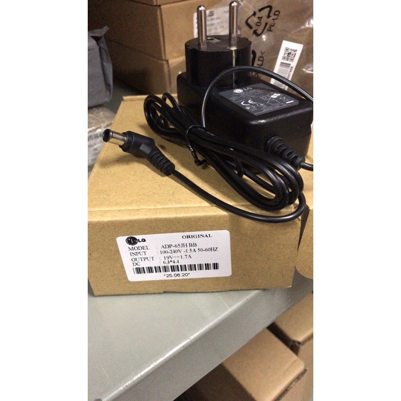 Adaptor TV Monitor LCD LG 19V 1.7A / 0.84A ORIGINAL