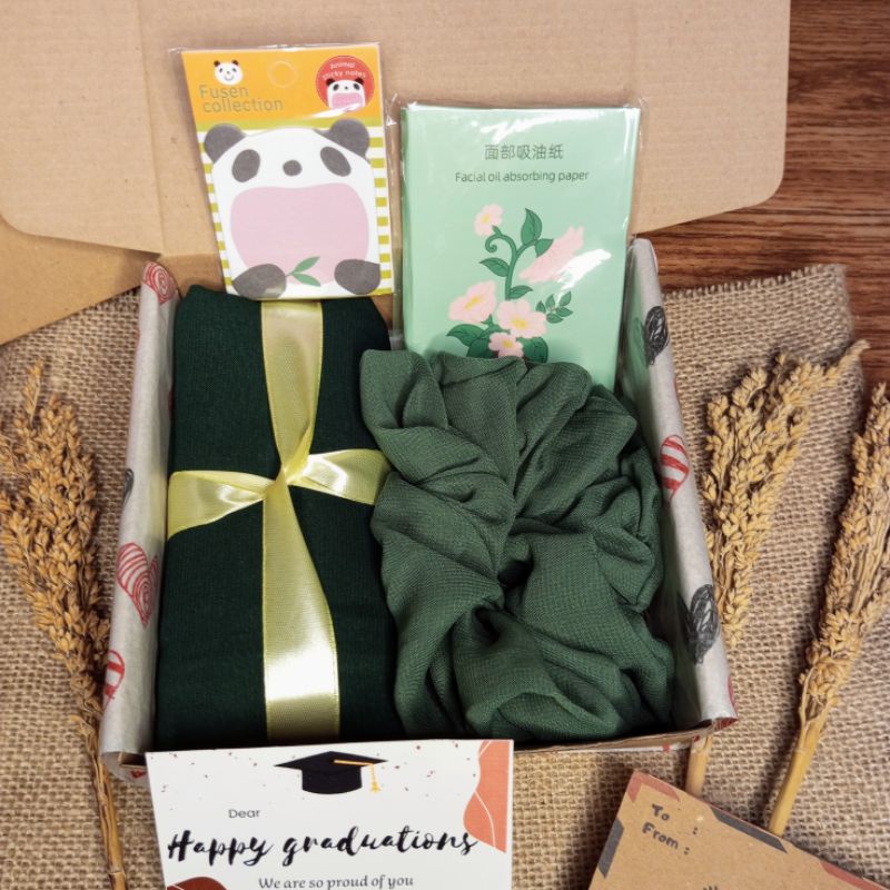 Hampers hijab Bella square/hadiah ulangtahun cewek/GiftBox wanita/paket kado kerudung