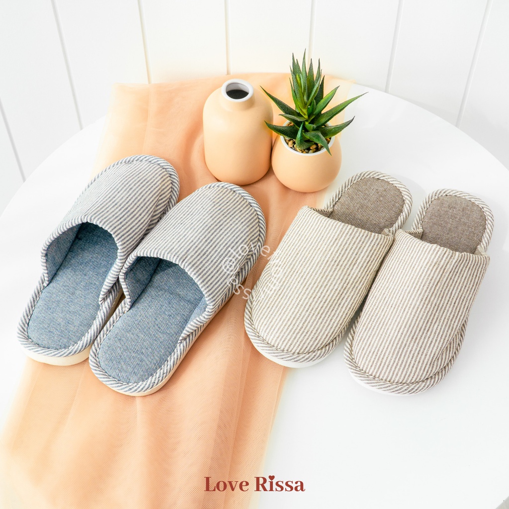 Sandal Rumah YUMA Unisex Wanita Pria Sendal Slip Sandal Flip Flop Love Rissa