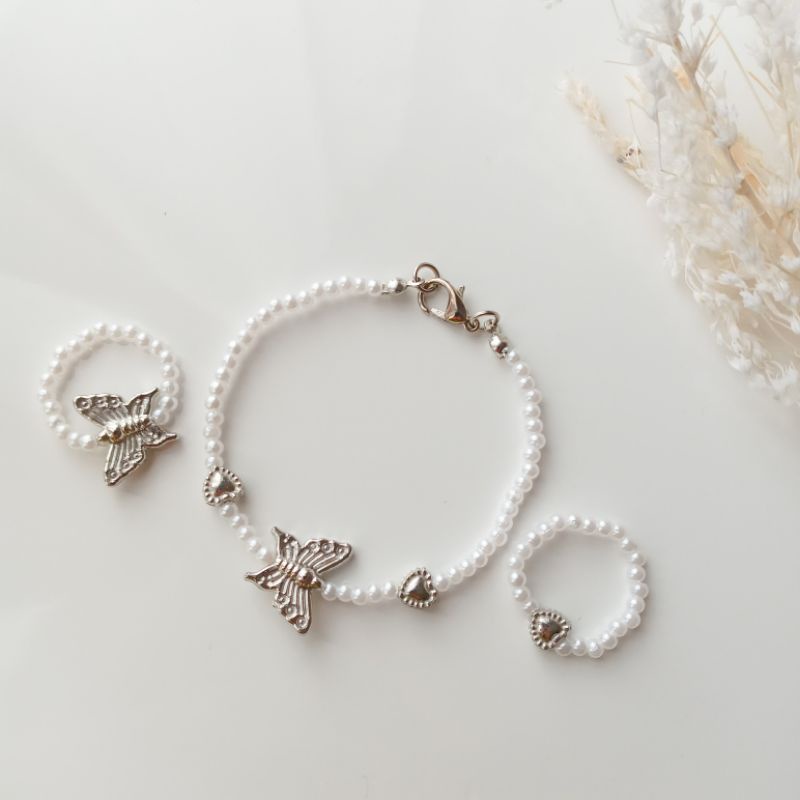 ( Ready ) Flina Set Gelang dan Cincin / Bracelet and Ring Set Butterfly and Love