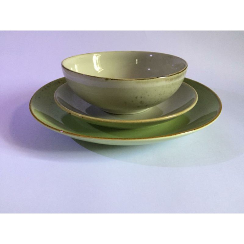 piring set rustic keramik