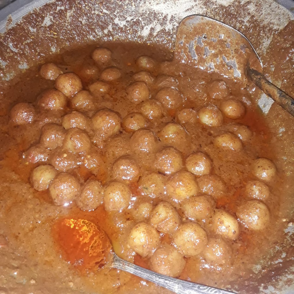 

Cilok Sambal Kacang Enak, Kenyal, dan Murah