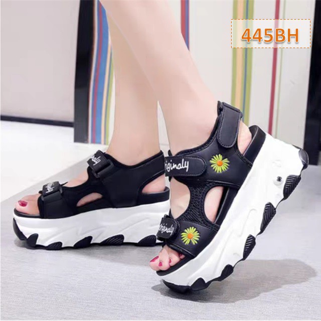 Sendal Wedges Selop Wanita Motif Bunga SP 182 Sol Tebal 5 Cm (445)