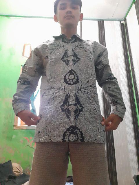 Damarlangit Rajasakti Kemeja Batik Pria Panjang Katun Cabut Sragenan Berfuring