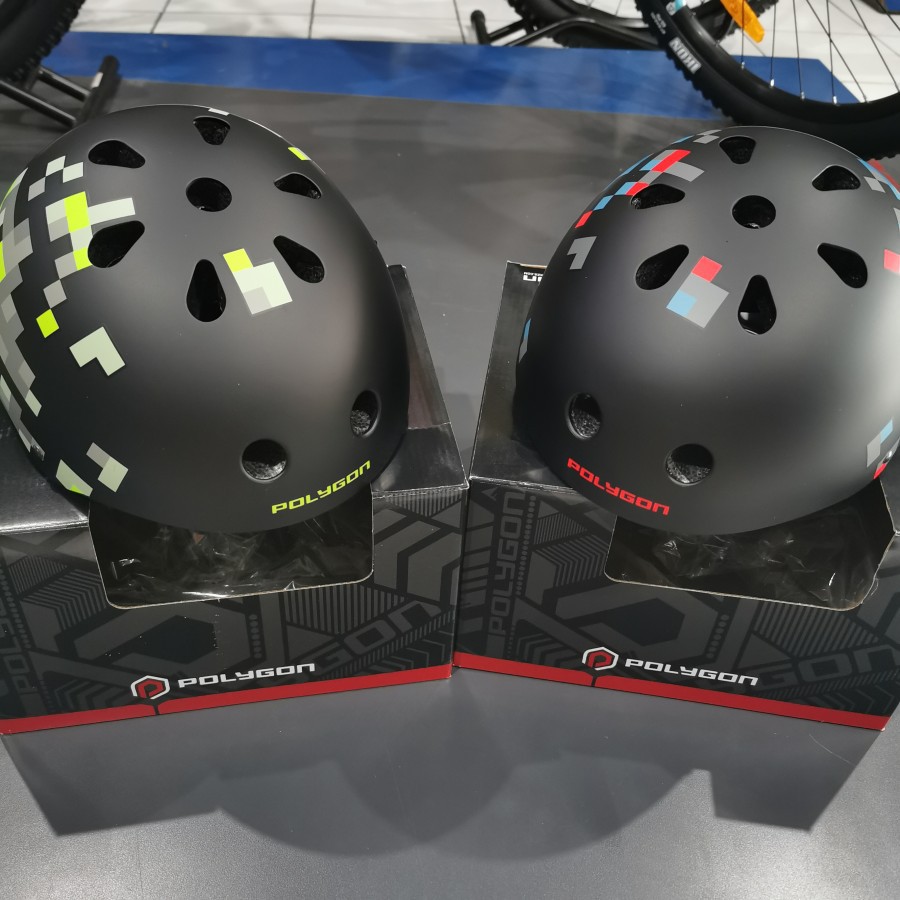 HELM SEPEDA POLYGON PIXEL SIZE L
