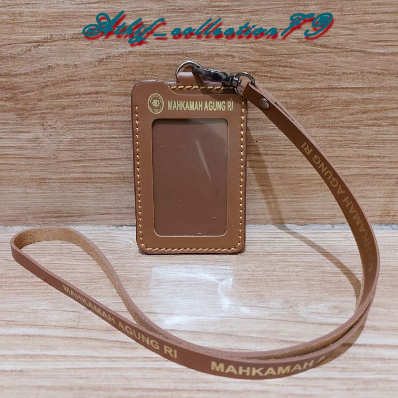 

ATH Tempat Id Card MA Kulit Holder Id Card Kulit Mahkamah Agung Kalung