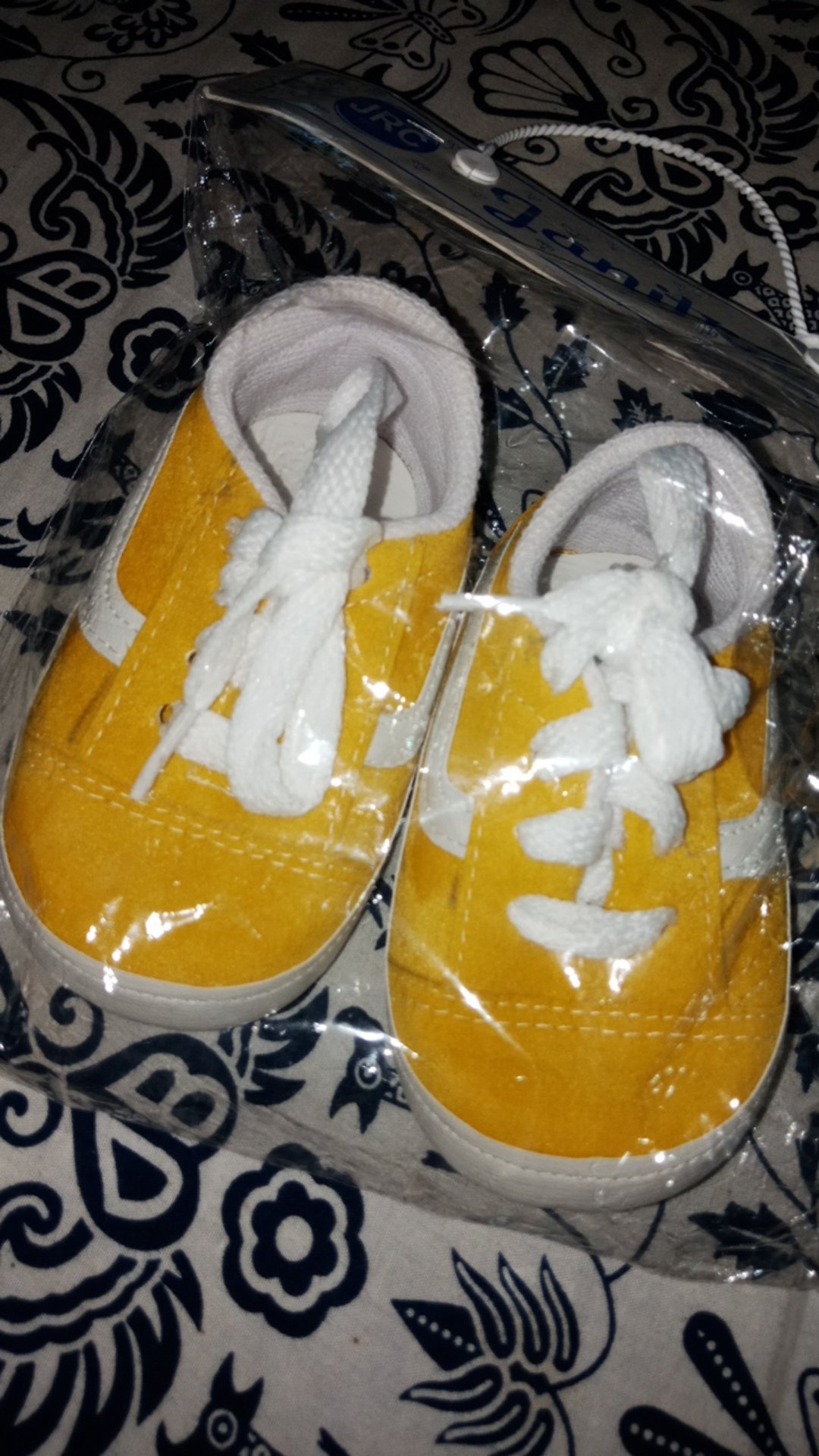 Janitra Sepatu Pre Walker Bayi Unisex Sepat Bayi Gendong Dan Belajar Jalan Gc Batik 02