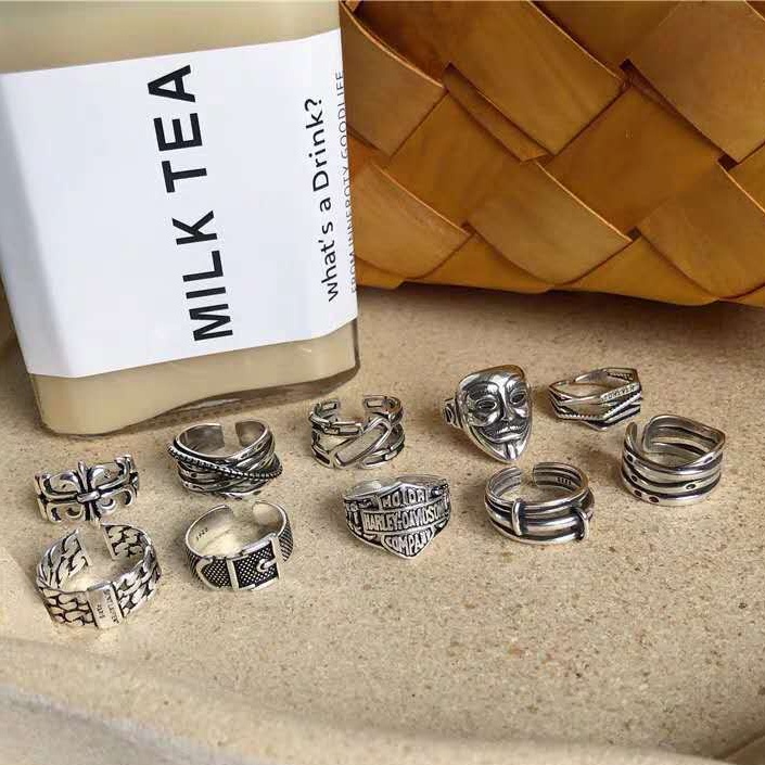 Cincin Model Lebar Bahan Stainless Gaya Punk Untuk Pria Dan Wanita