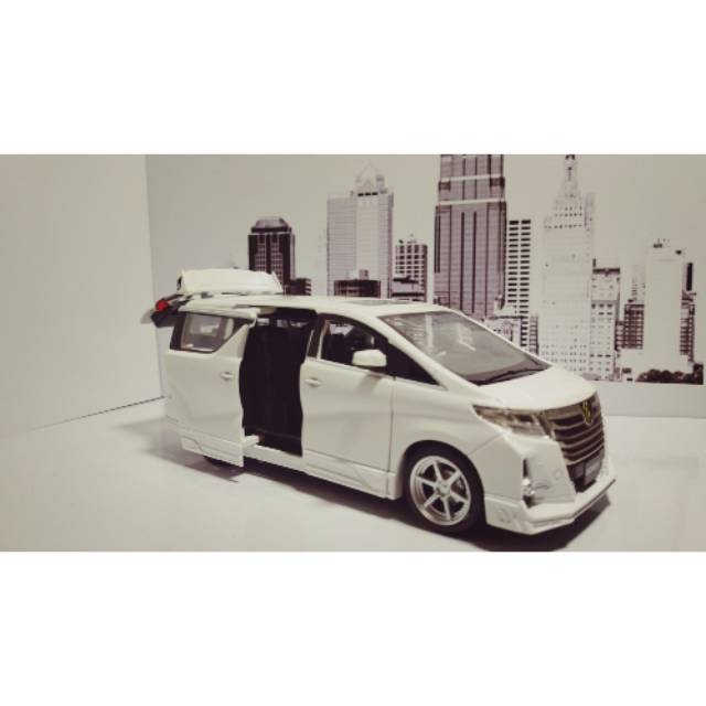 DIECAST Mobil Toyota Alphard  SKALA 1:32