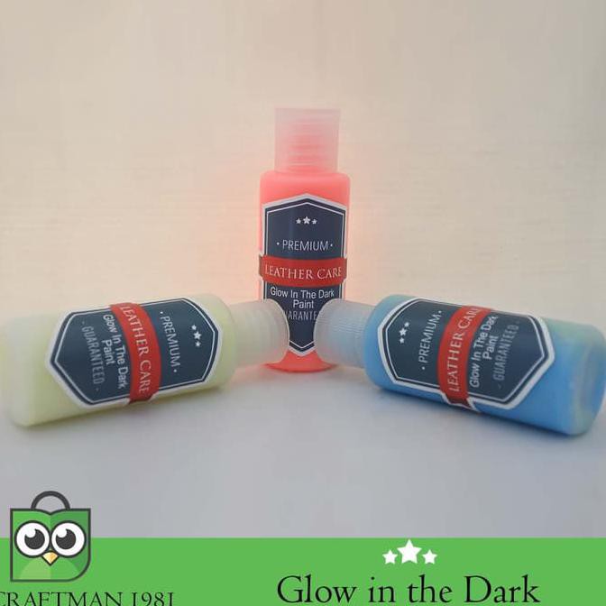 

CAT GLOW IN THE DARK (Flourescent Leather Paint