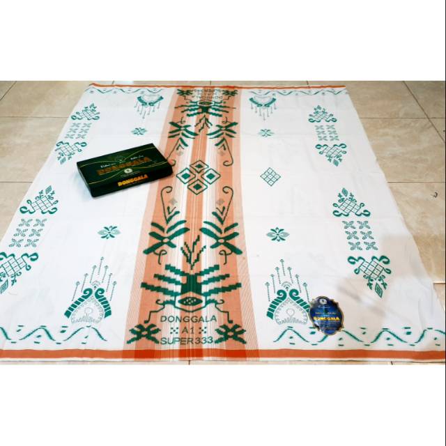 Donggala original motif kembang putih