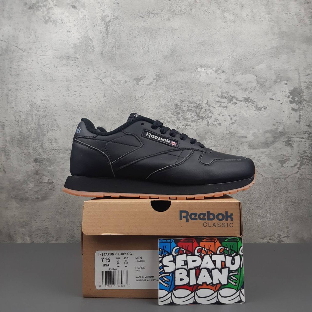 Sepatu REEBOK Classic Leather All Black Hitam Polos