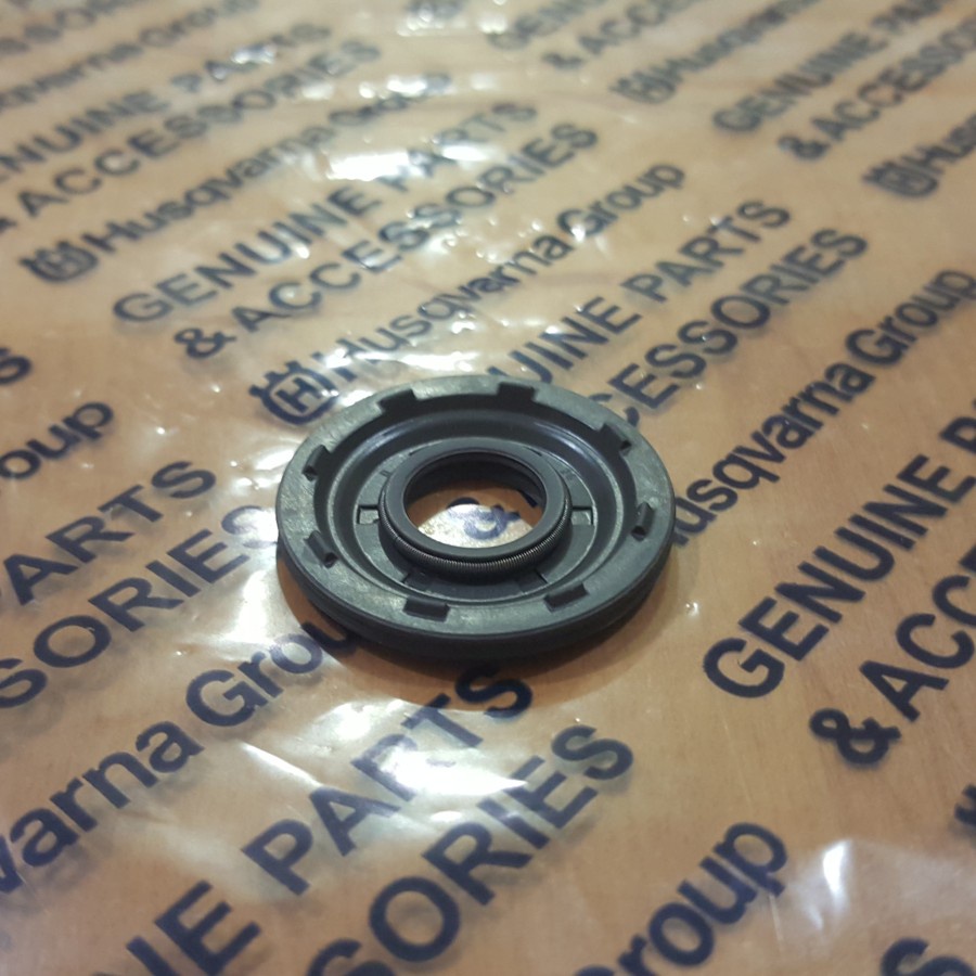 Oil Seal Oli Seal Flywheel Side 140 HUSQVARNA