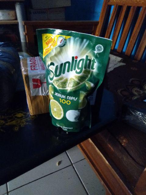 Sunlight Jeruk Nipis 100 755 Ml Cairan Pencuci Piring Refill