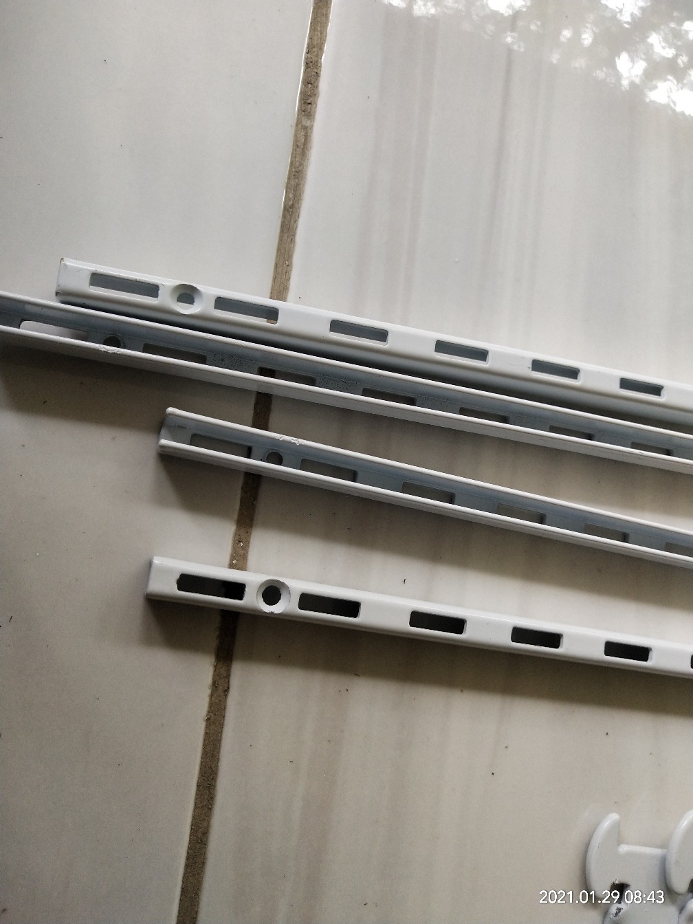 Tiang Bracket Putih 90cm Braket Penyangga Rak Anddisplay