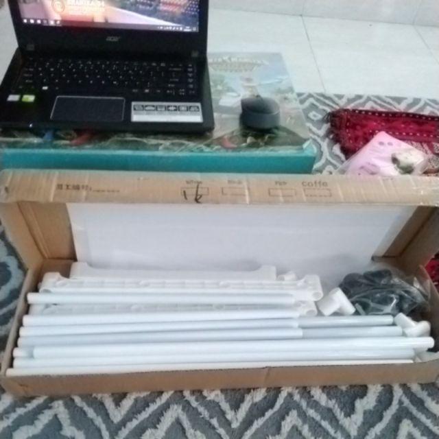 Triangle Stand Hanger  Dgn 4 Roda