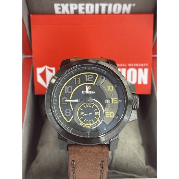 expedition e6825m pria kulit coklat