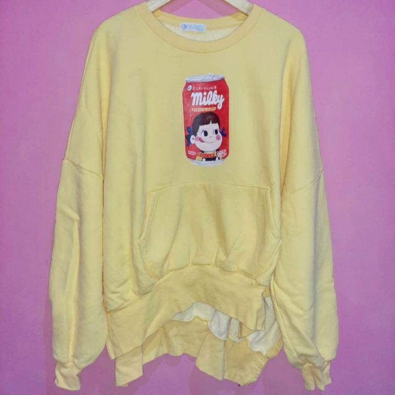 Crewneck Sweater Oversized Milky Peko Chan Canned Yellow
