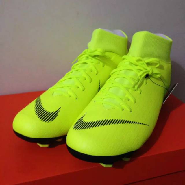 Sepatu Bola Nike Superfly 6 Academy FG/MG Volt Black Original