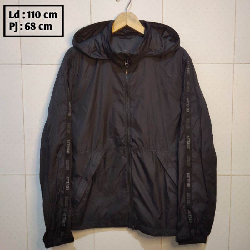 preloved branded jaket pria wanita cewek cowok thrift pl bekas second jacket parasut running lari sp