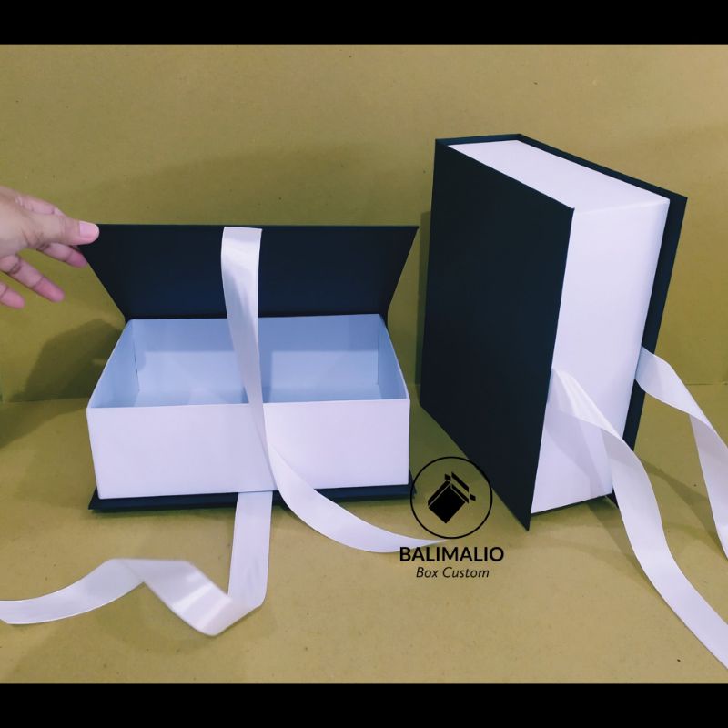 

BOX MODEL BUKU / Box Hampers / Kotak Kado