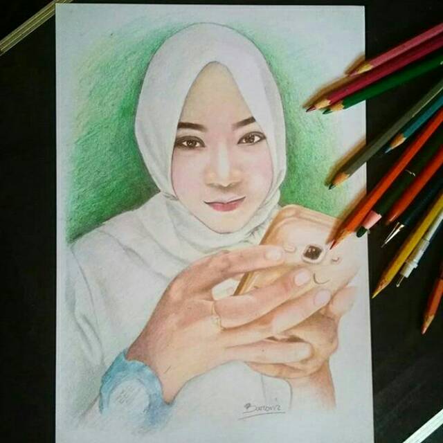 LUKIS WAJAH REALIS WARNA