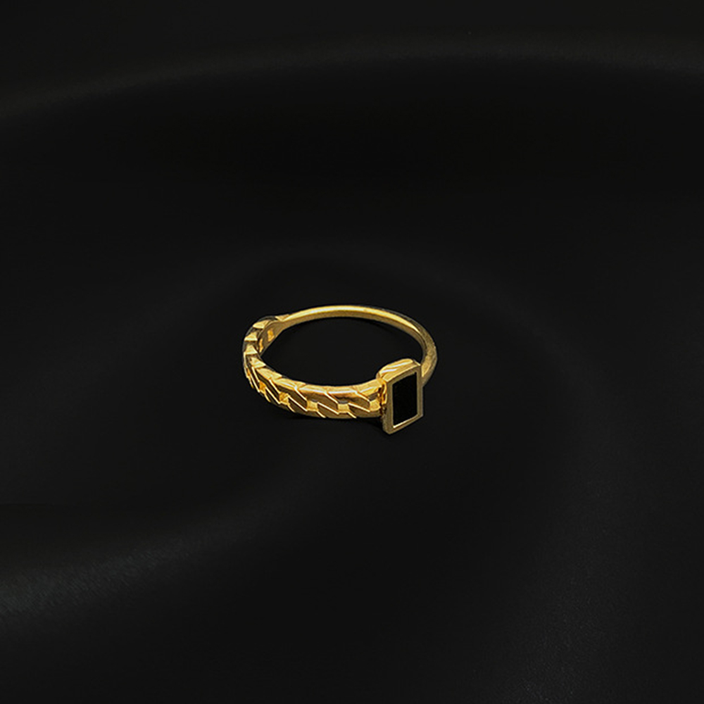 Cincin Wanita Dari Enamel Hitam Normcore Gaya INS Sederhana Baja Titanium Emas 18K Perhiasan Fashion Asimetris Rings