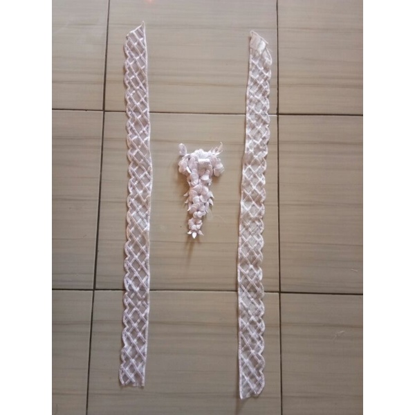 Corsage Aplikasi Kebaya