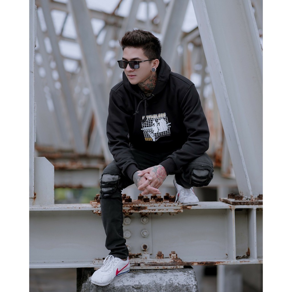 Jaket Hoodie MOTHBLESS ROMANTIC – Black  Edition Trendy Casual  Unisex Good Brand Quality Stylish