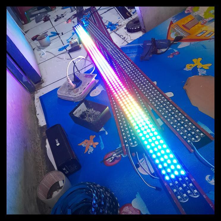 DISKON LAMPU STROBO WAVE 140CM ,LED RENGGANG 