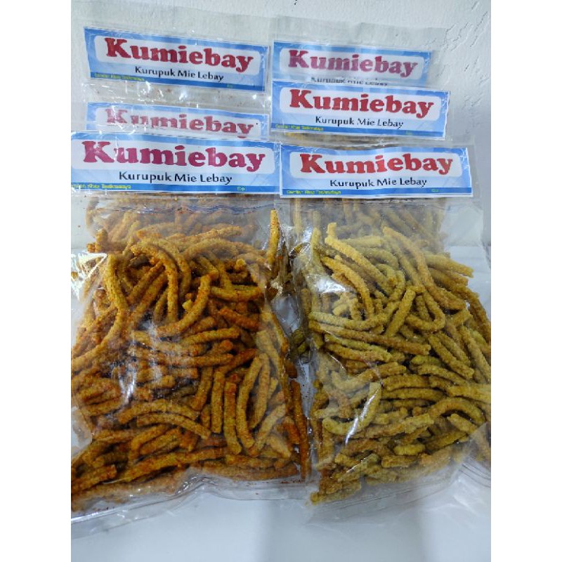 

Kumiebay (kerupuk mie)