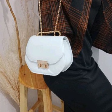 Slingbag Wanita Wilona Tas Selempang Cewek Perempuan Tali Rantai Terbaru IrvanBagshop