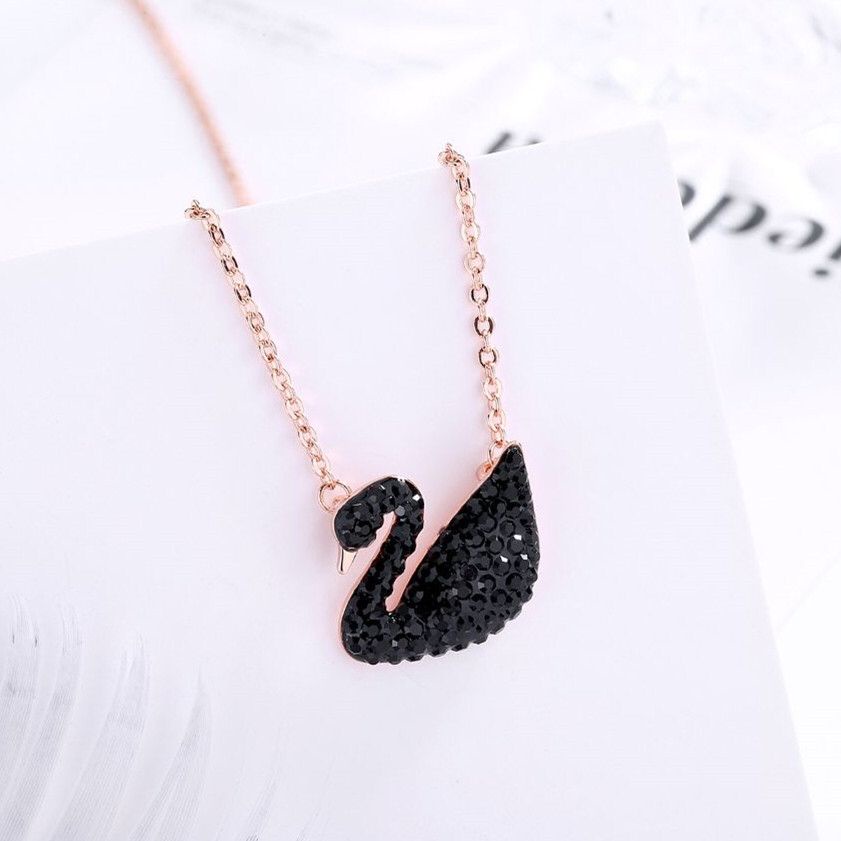 Kalung Liontin Angsa Hitam / Kalung Liontin Swan Kekinian Style Korea Terbaru