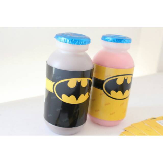 

Label susu botol karakter batman logo