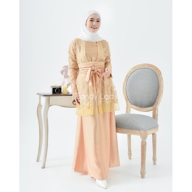 Rily Cardy Brocade Maxi