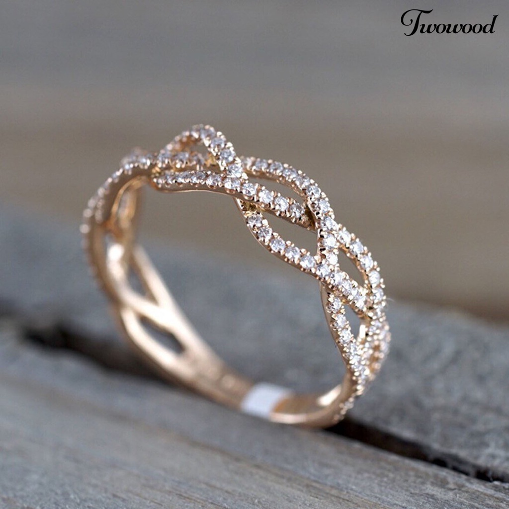 Twowood Women Ring Twisted Shape Rhinestones Jewelry Fashion Appearance Electroplated Finger Ring for Wedding