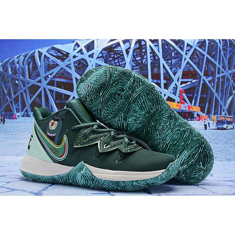 sepatu kyrie irving 5