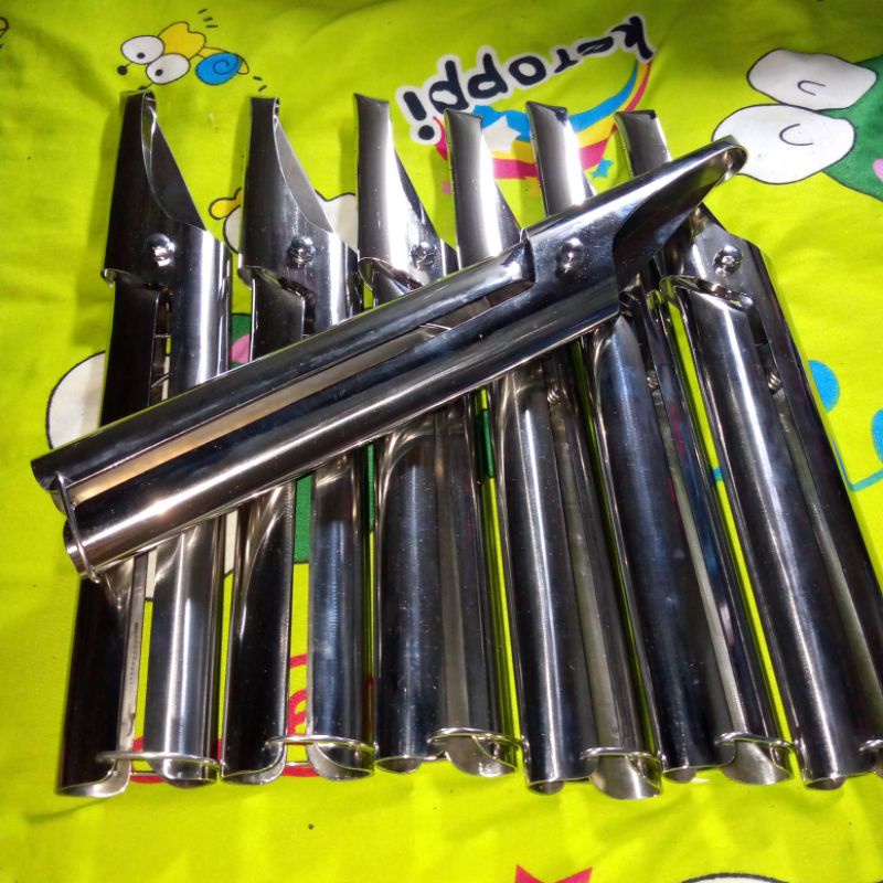 

Gunting Mete Gelondong Export Quality