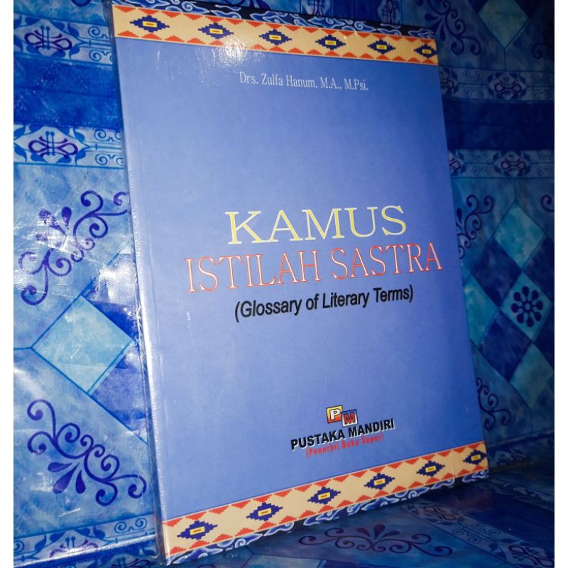 

kamus istilah sastra