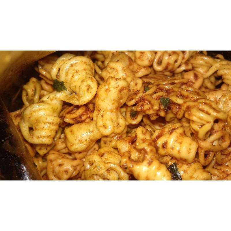 

seblak keong super pedas gurih renyah