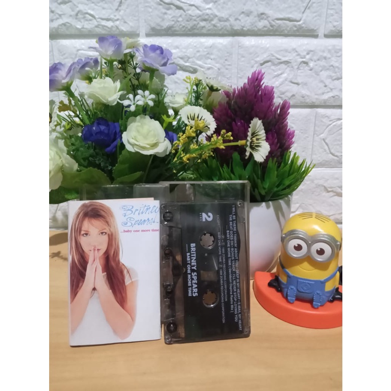 Kaset BRITNEY SPEARS - BABY ONE MORE TIME (2)