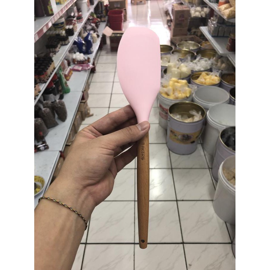 

Spatula gagang kayu 32 cm lebar 6 warna - Merah Muda TERLARISKode 208