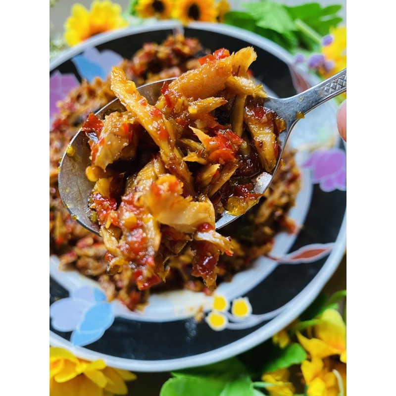 

sambel tongkol suwir pedas gurih 220ml / Pedes Enak / sambel homemade