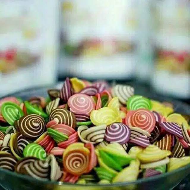 

Kuping Gajah cum cum mini rainbow 1 kg Snack KRISIS FREE BUBLE WRAP