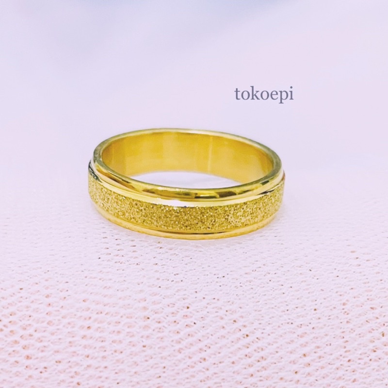 cincin titanium emas polos pasir / cincin emas polos unisex